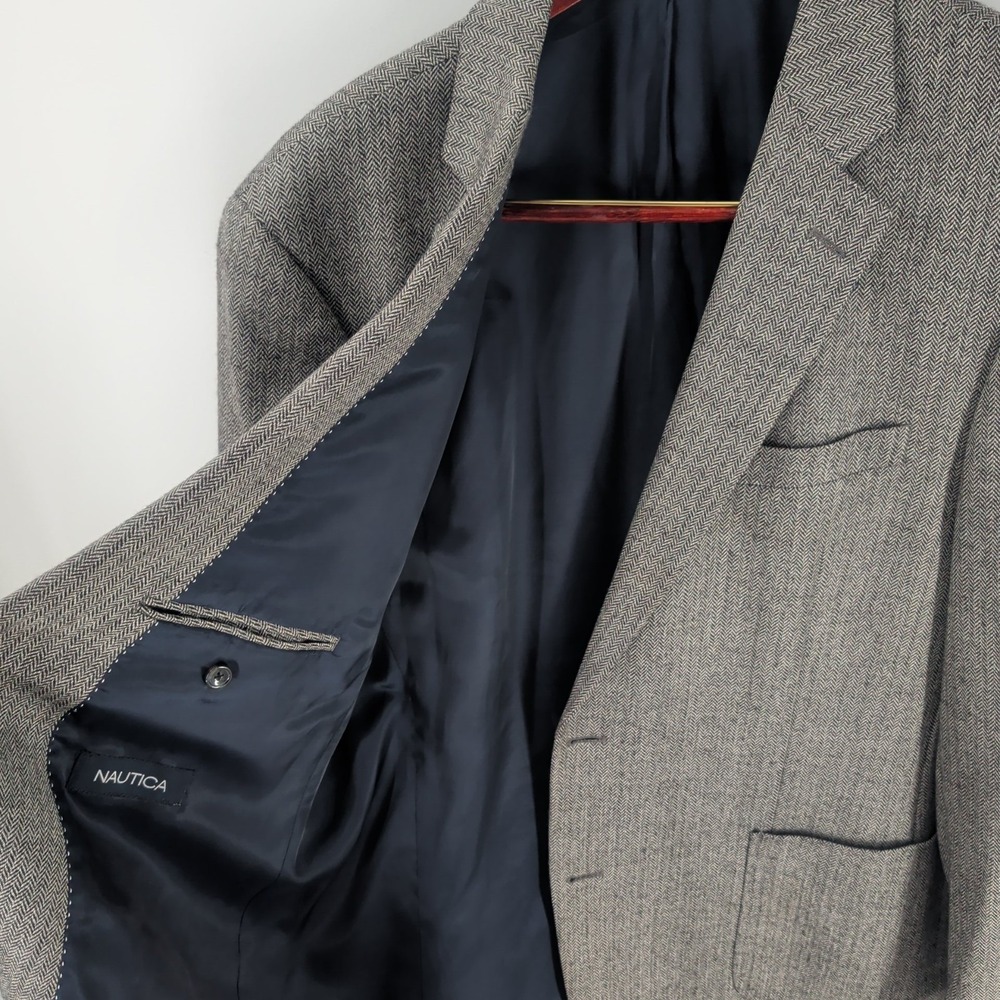 Nautica Notched Lapel 2-Button Front Wool Sport Coat Blazer Gray Herringbone 44L - Picture 4 of 9